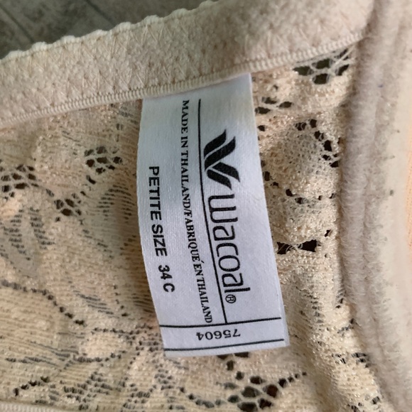 Wacoal Lace Sides Push Up Plunge Bra size Petite 34C Like New Condition - Picture 5 of 9